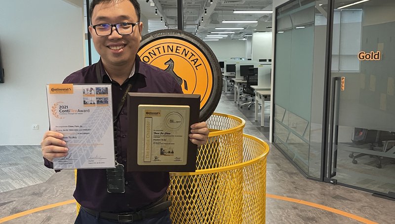 Picture with 2 awards