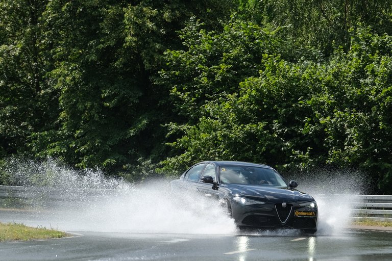 Continental_PP_PreviewESC_curve